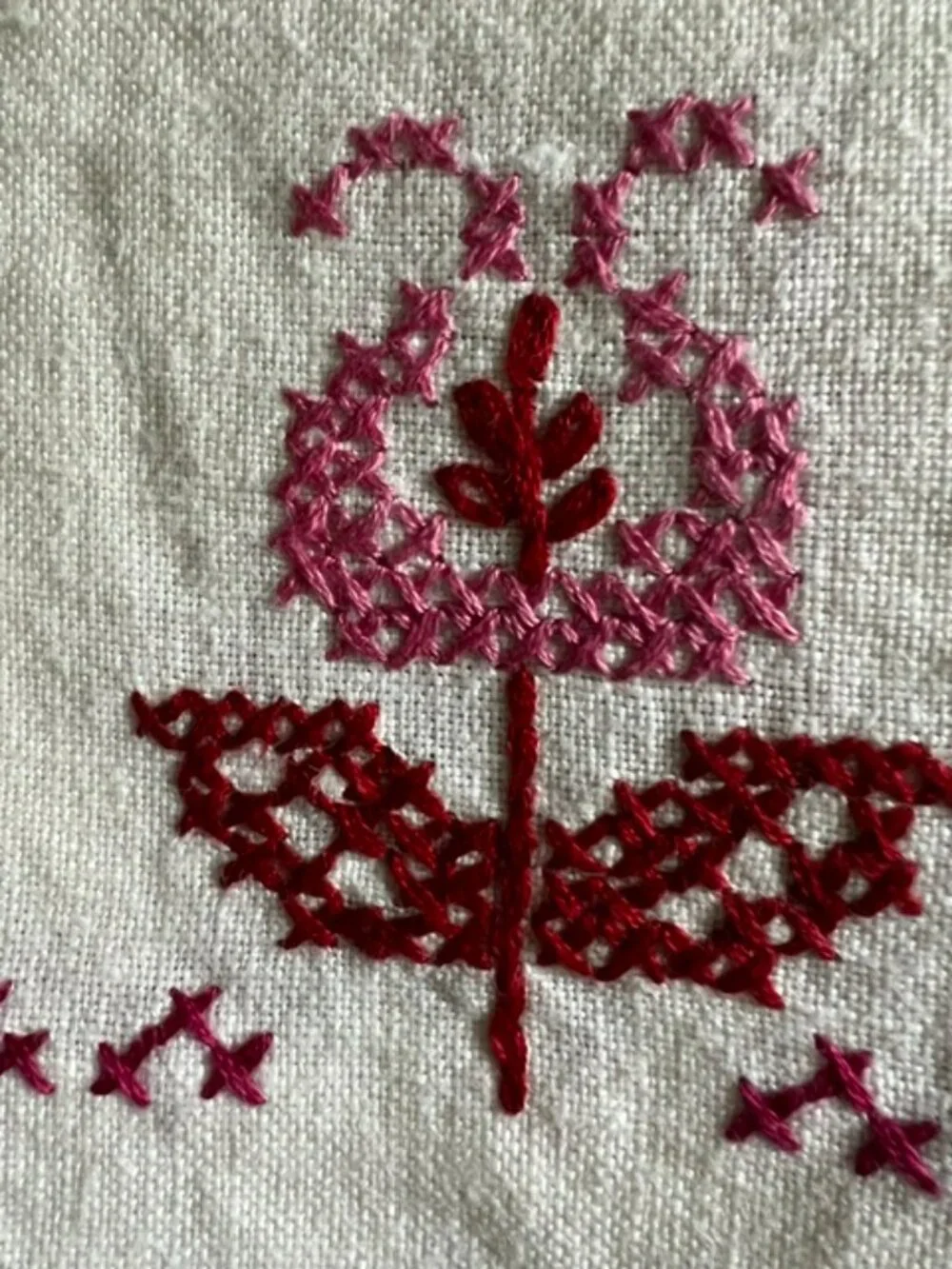 Handmade Cross Stich Embroidered Linen Square Tablecloth White & Red 48